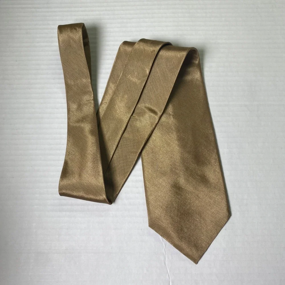 Modena Men's Gold Textured Necktie Business Wedding Party Polyester Cotton